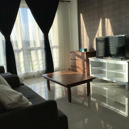 Homestay De Putra Каджанг Экстерьер фото