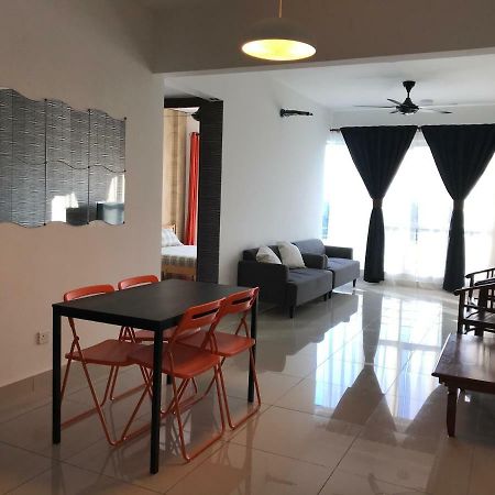 Homestay De Putra Каджанг Экстерьер фото